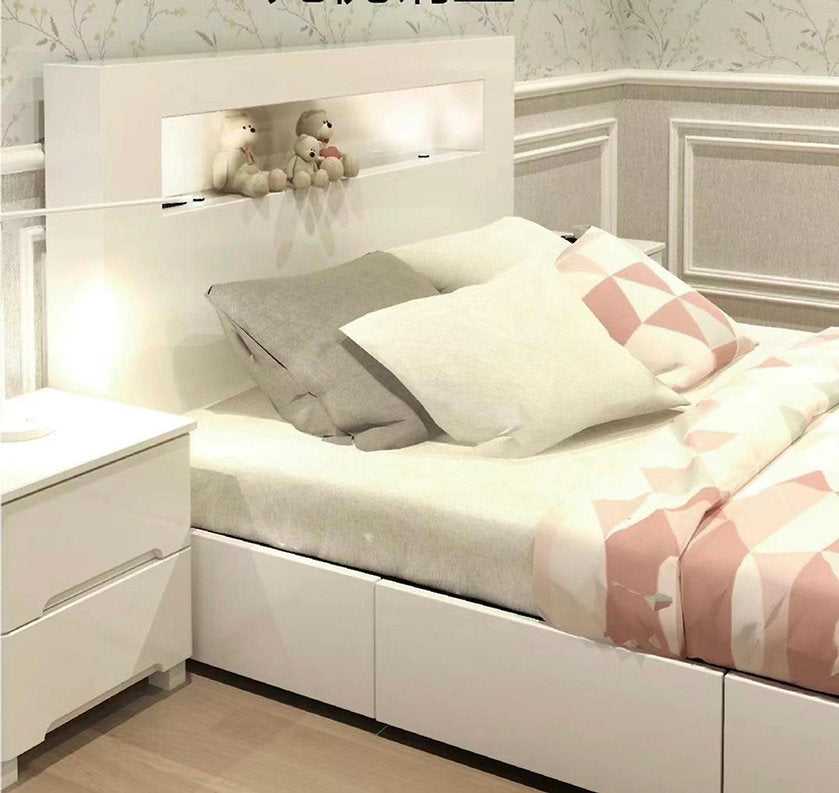 EYES BEDROOM SET